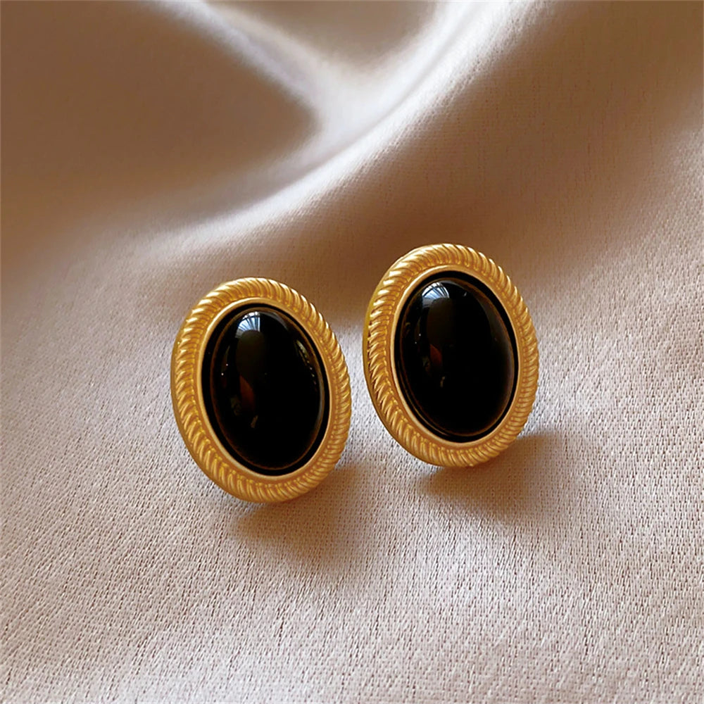 2024 New Retro Gold Color Metal Line Black Oval Shaped Stud Earrings for Women Advanced Design Elegant Young Girls Party Jewelry