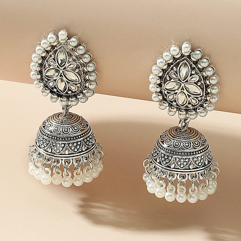 Vintage Waterdrop Design Inlaid Pearl Rhinestone Indian Earrings for Women Ethnic Boho Carved Small Bell Earrings Jhumka Jewelry