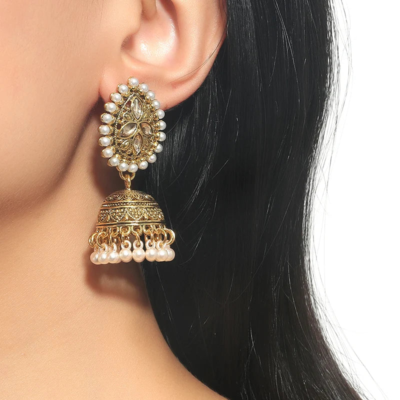 Vintage Waterdrop Design Inlaid Pearl Rhinestone Indian Earrings for Women Ethnic Boho Carved Small Bell Earrings Jhumka Jewelry