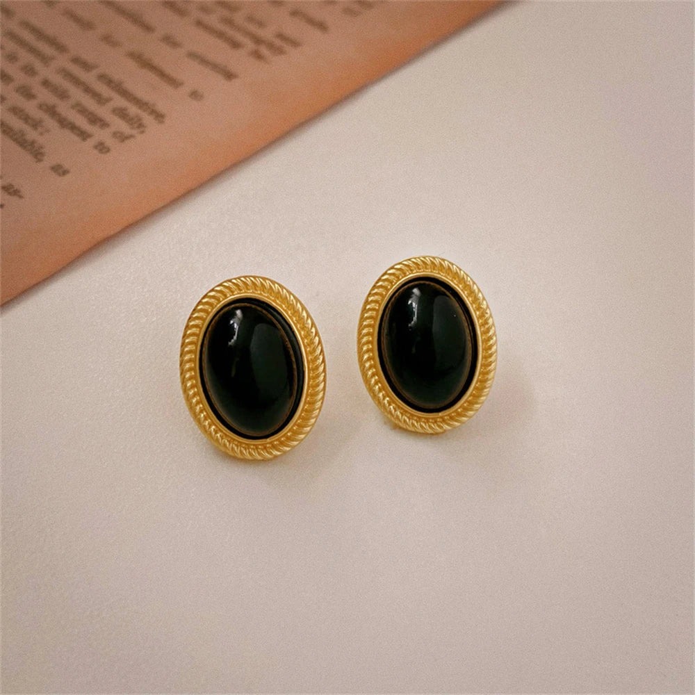 2024 New Retro Gold Color Metal Line Black Oval Shaped Stud Earrings for Women Advanced Design Elegant Young Girls Party Jewelry