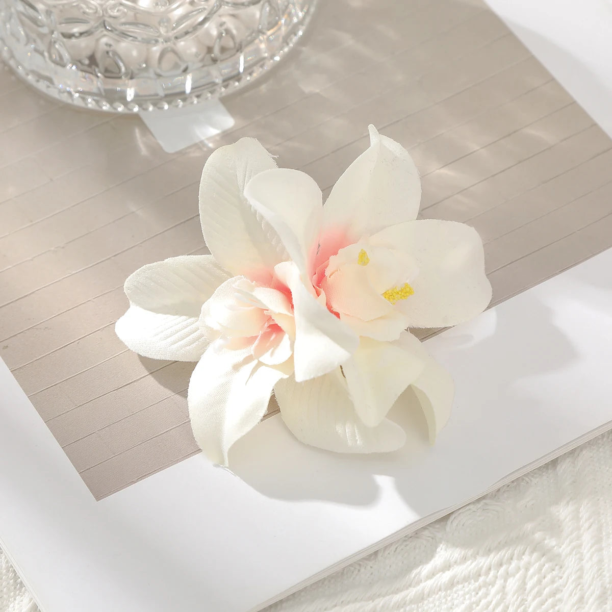 AWAYTR Elegant Bohemian Flower Small Hair Clips Faux Flower Side Pins Hairpin Vacation Beach Hair Accessories for Women